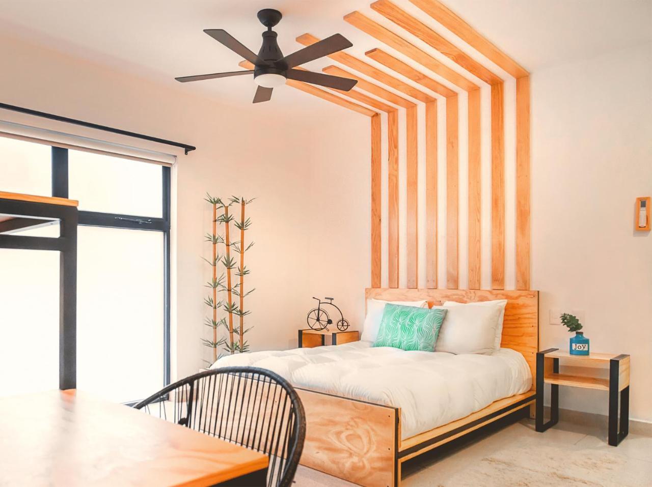 Nomads Hotel, Hostel & Rooftop Pool Cancún Exteriör bild